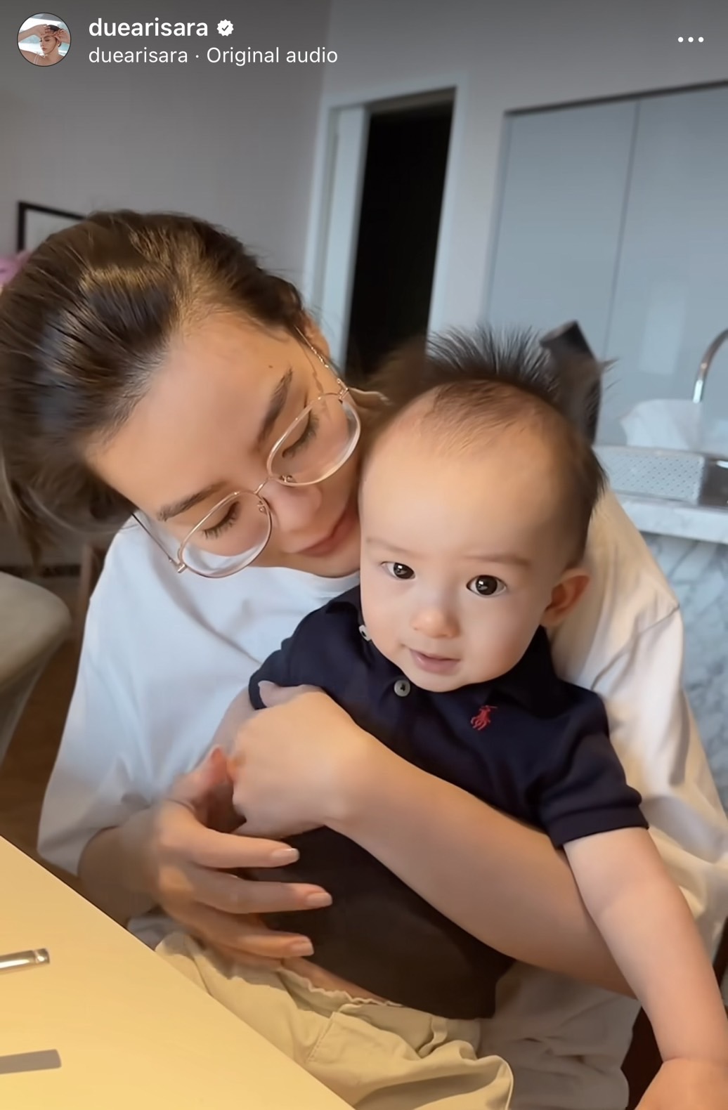 ดิว อริสรา ช็อก!! น้องไซลาส อายุเพิ่งจะ 9 เดือน แต่พูดได้ถึงขนาดนี้!? ดิว อริสรา ช็อก!! น้องไซลาส อายุเพิ่งจะ 9 เดือน แต่พูดได้ถึงขนาดนี้!?