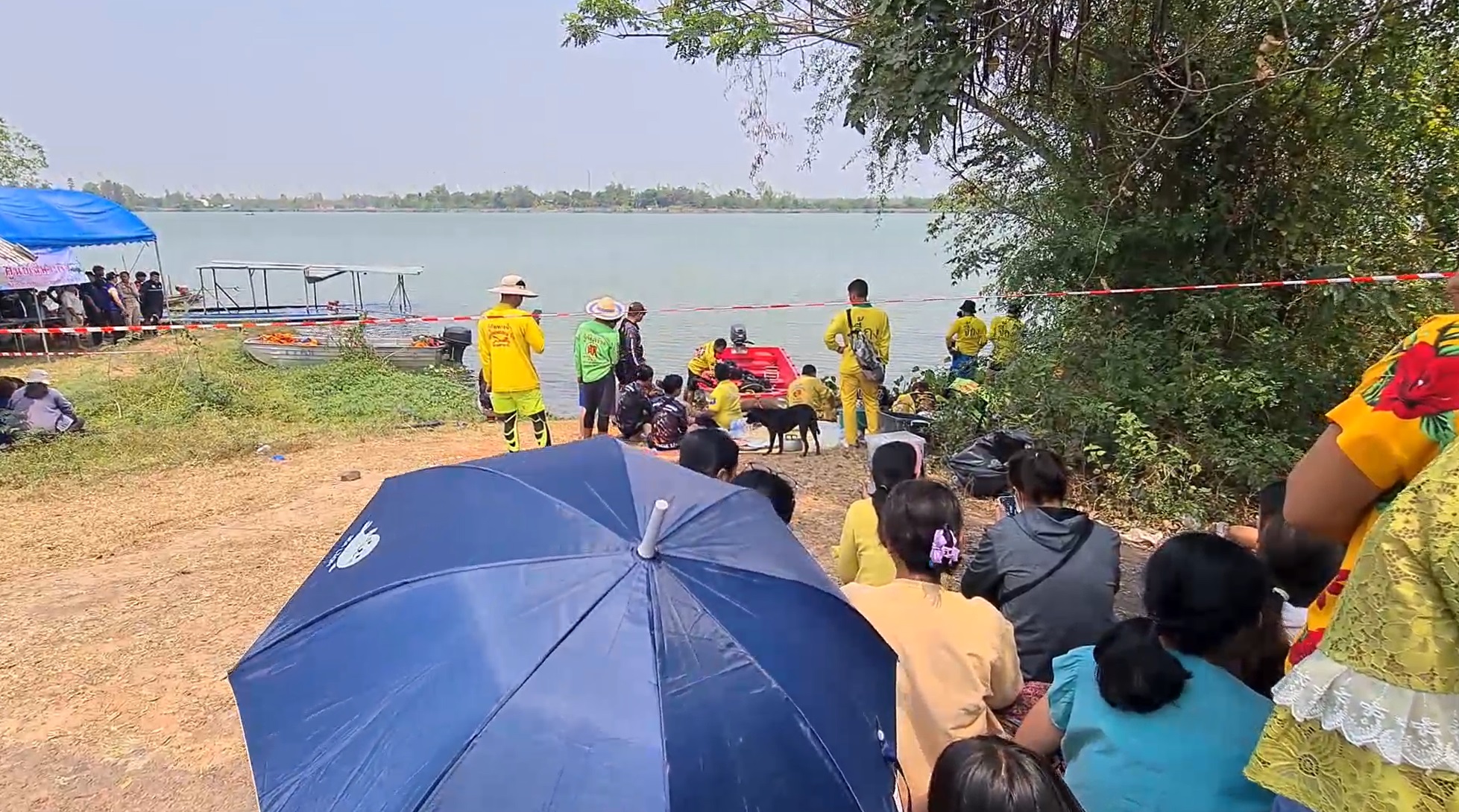 จนท.กู้ แพข้ามฟาก ล่มกลางแม่น้ำมูลได้แล้ว เร่งค้นหาผู้สูญหาย