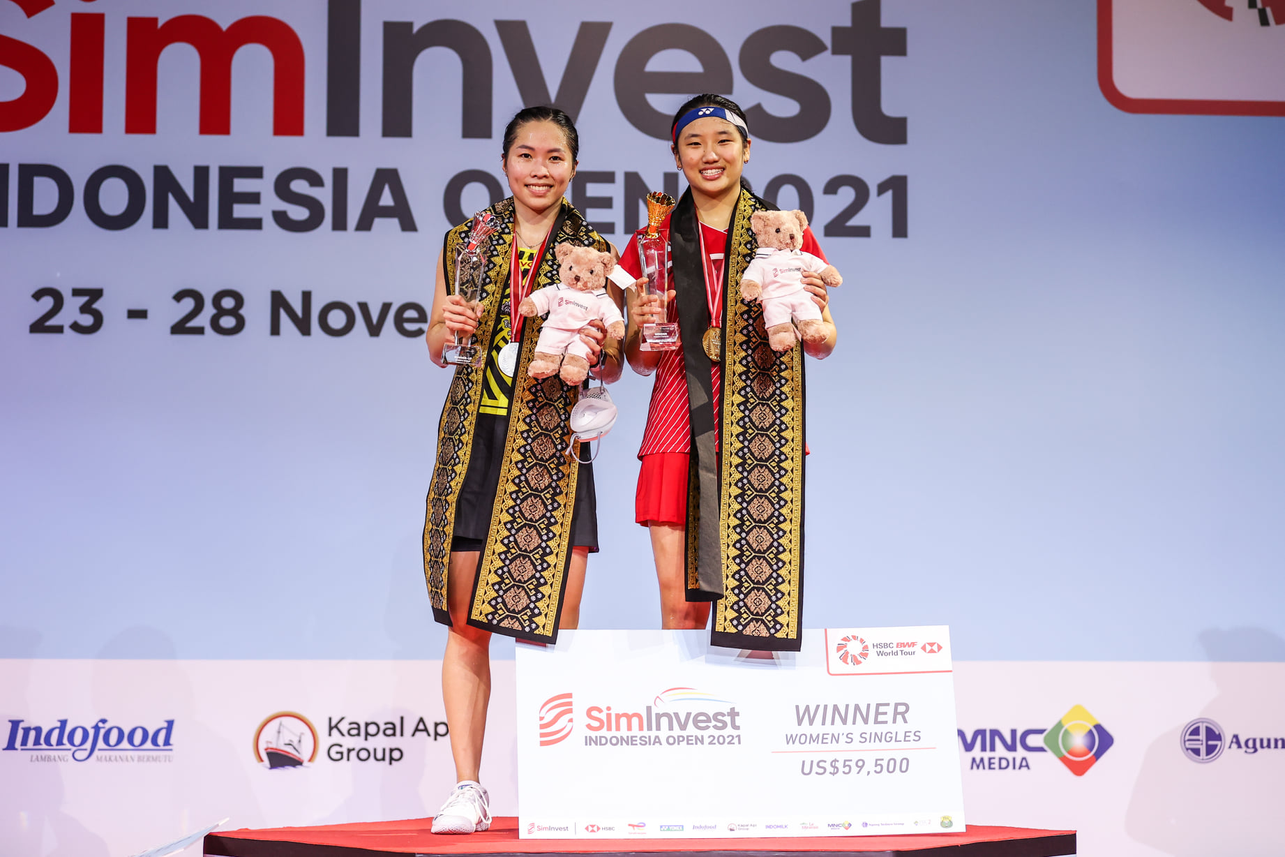 สรุปผลแบดมินตัน 'อินโดนีเซียโอเพ่น2021' รอบชิงชนะเลิศ สรุปผลแบดมินตัน 'อินโดนีเซียโอเพ่น2021' รอบชิงชนะเลิศ
