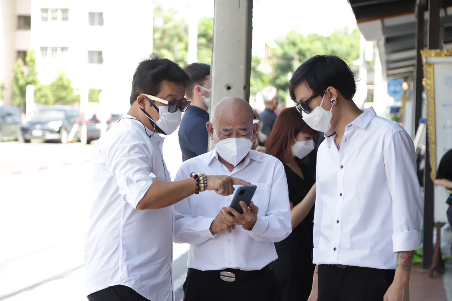 สุดอาลัย เป็ด เชิญยิ้ม ส่งคุณแม่เป็นครั้งสุดท้าย