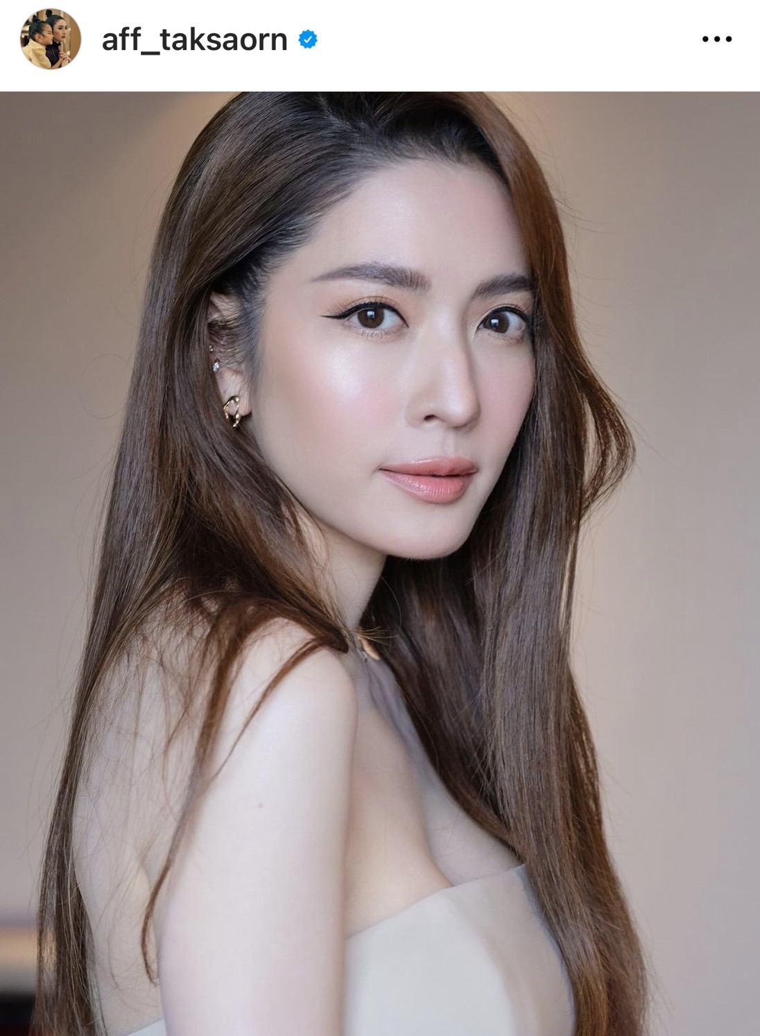แอฟ ทักษอร เขินเสียอาการ หลังถูกแซว ปีหน้าเตรียมเปิดตัวแฟนใหม่ แอฟ ทักษอร เขินเสียอาการ หลังถูกแซว ปีหน้าเตรียมเปิดตัวแฟนใหม่