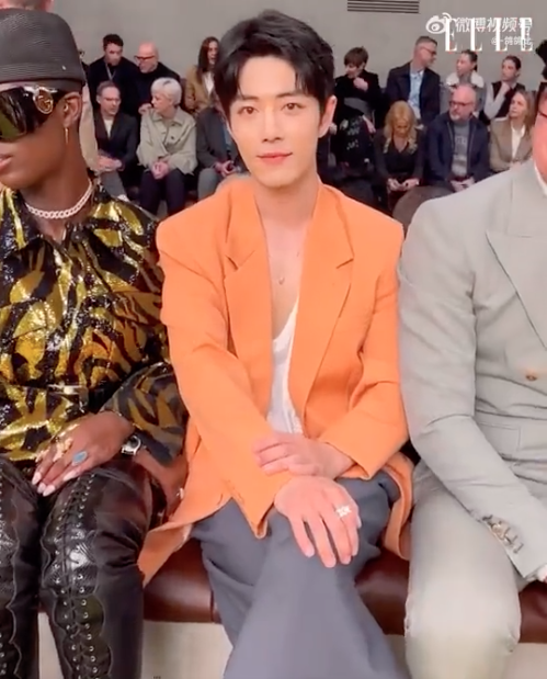 'เซียวจ้าน' 2 ลุค!! หล่อคูลดูคิวต์ใจเหลว บุก 2 แฟชั่นโชว์ในวันเดียวที่มิลาน
