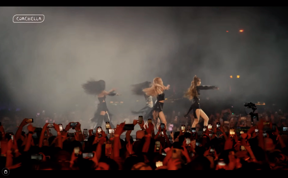 'ลิซ่า' ผงาดที่ Coachella!! นักร้องไทยคนแรกขึ้นโชว์เป็นศิลปินเฮดไลน์ พา MONEY ครองเทรนด์ 