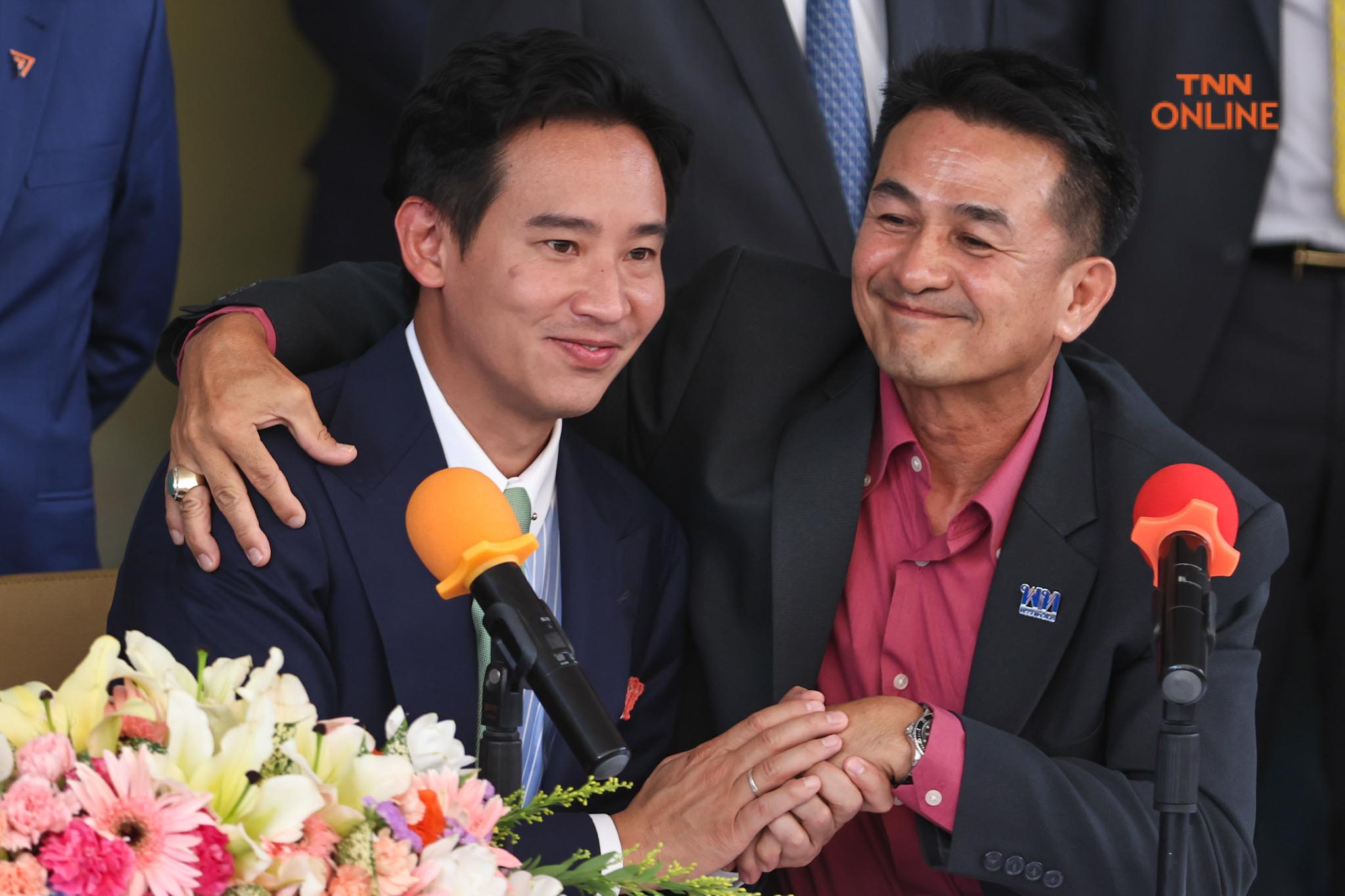 เปลี่ยน 'ดีลลับเป็นดีลรัก' พิธา ยันเก้าอี้ ปธ.สภา ตกลงกันได้