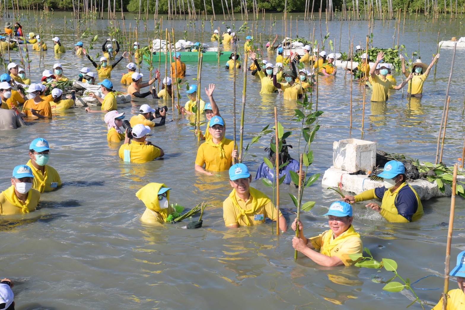 เครือซีพี และกลุ่มบริษัทในเครือฯ รวมพลังจิตอาสา ภาครัฐ ชุมชนและประชาชน จัดกิจกรรมบำเพ็ญสาธารณะประโยชน์ เครือซีพี และกลุ่มบริษัทในเครือฯ รวมพลังจิตอาสา ภาครัฐ ชุมชนและประชาชน จัดกิจกรรมบำเพ็ญสาธารณะประโยชน์