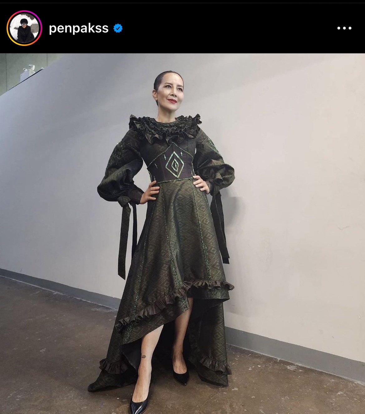 สวยไม่ส่าง! ต่าย เพ็ญพักตร์ ฉลองวันเกิดในวัย 62 ปี