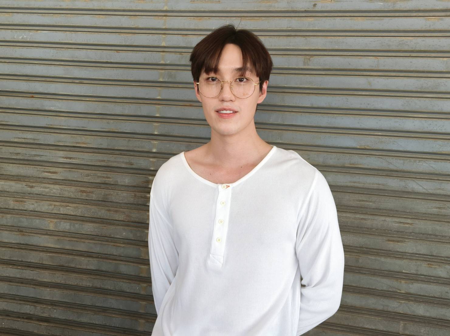 ต่อ ธนภพ เข้าคูหาเลือกตั้ง พร้อมเชิญชวนทุกคนออกมาใช้สิทธิให้เต็มที่ ต่อ ธนภพ เข้าคูหาเลือกตั้ง พร้อมเชิญชวนทุกคนออกมาใช้สิทธิให้เต็มที่