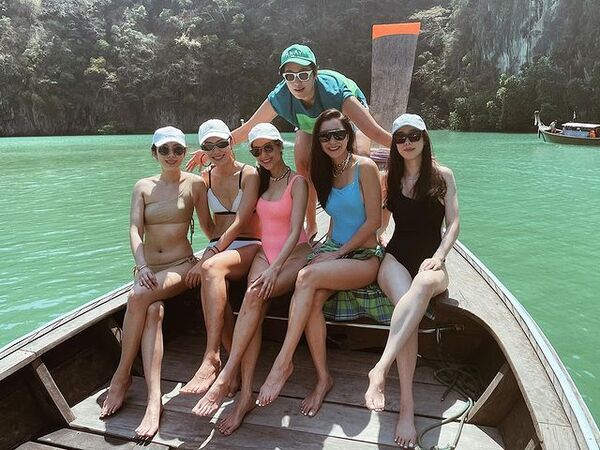 เซ็กซี่ขี่จั๊ก! “ไอซ์ อภิษฎา” ฟิตเปรี๊ยะทั้งตัวจัดชุดหวิวสวมทูพีซยกทีม “ชุดขี่จักรยานมันต้องขนาดนี้เลยเหรอ!!!” เซ็กซี่ขี่จั๊ก! “ไอซ์ อภิษฎา” ฟิตเปรี๊ยะทั้งตัวจัดชุดหวิวสวมทูพีซยกทีม “ชุดขี่จักรยานมันต้องขนาดนี้เลยเหรอ!!!”