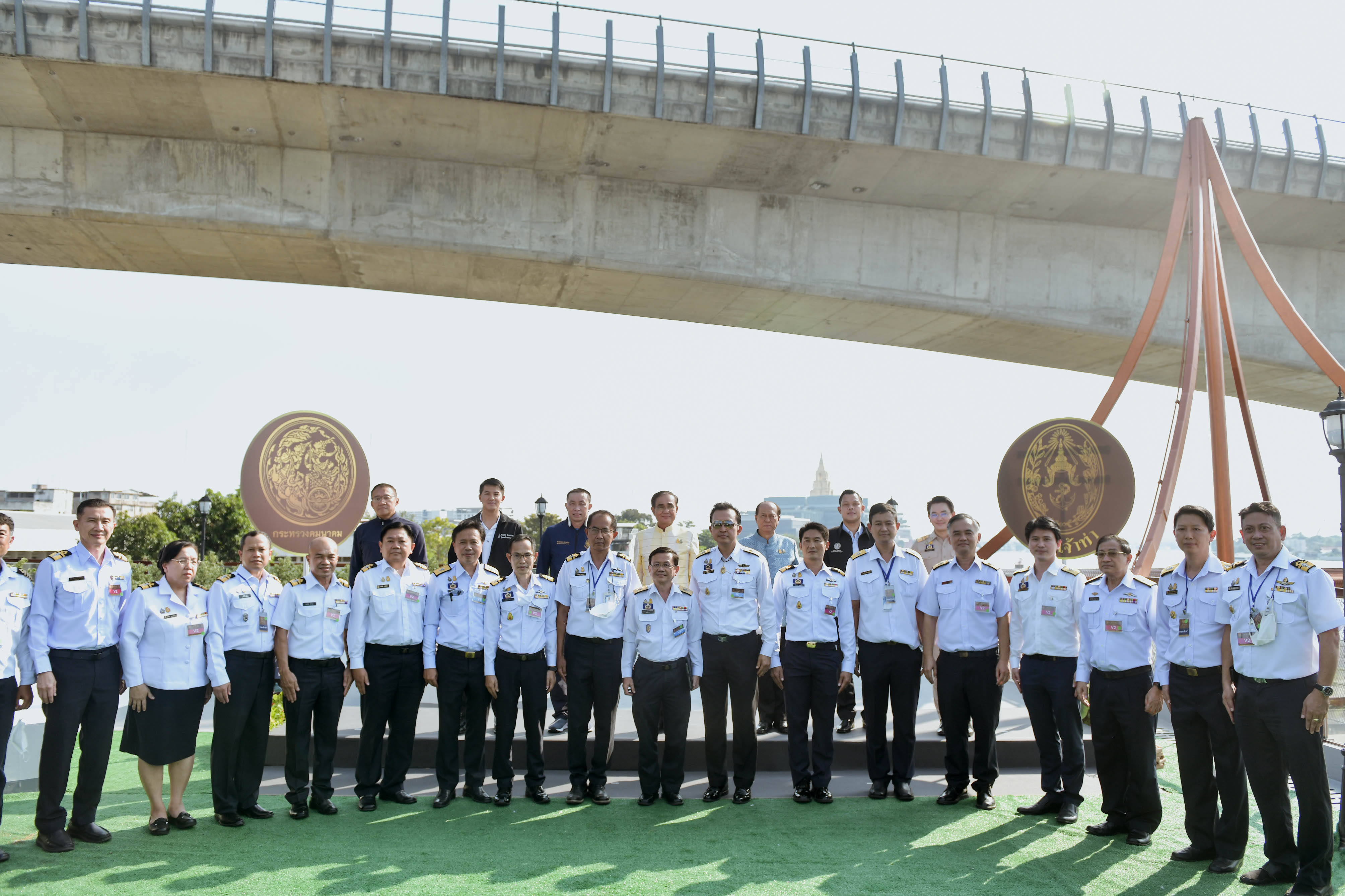 ของขวัญปีใหม่ 2566 เปิด ท่าเรือราชินี-บางโพ เชื่อมโยงระบบขนส่งล้อ-ราง-เรือ ของขวัญปีใหม่ 2566 เปิด ท่าเรือราชินี-บางโพ เชื่อมโยงระบบขนส่งล้อ-ราง-เรือ