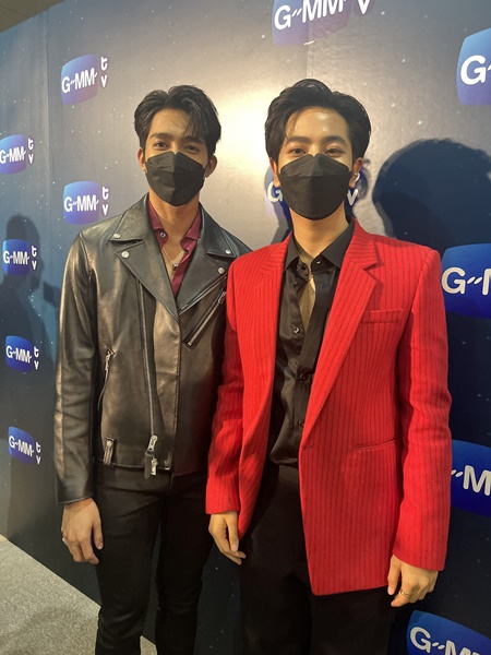 เอิร์ท-มิกซ์ คลั่งรัก ทุ่ม 250,000 สร้างบ้านให้น้องแมว