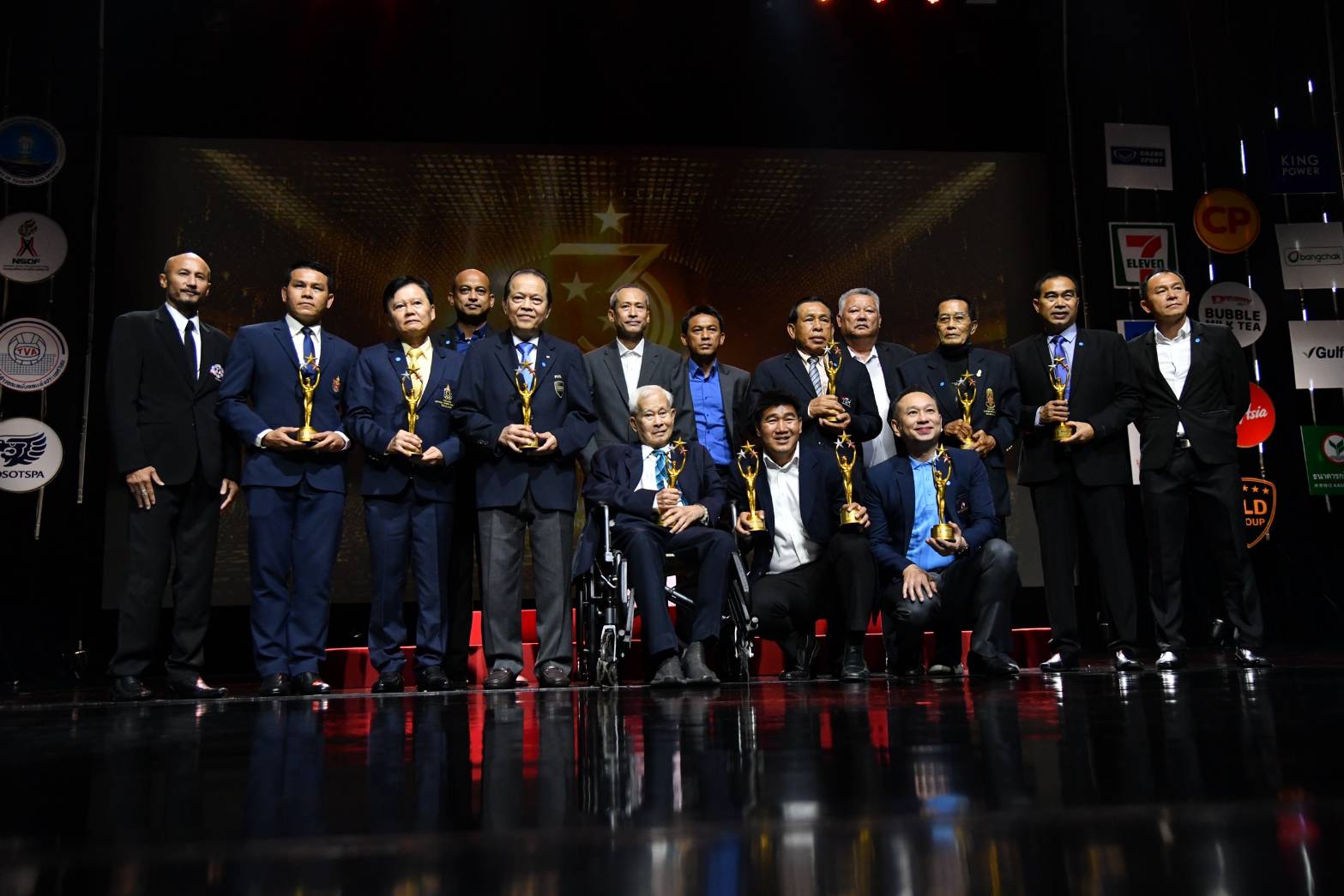มาดามแป้งคว้าผจก.ทีมยอดเยี่ยม! เช็กรางวัลคนกีฬา3 ทศวรรษ ได้ที่นี่ มาดามแป้งคว้าผจก.ทีมยอดเยี่ยม! เช็กรางวัลคนกีฬา3 ทศวรรษ ได้ที่นี่