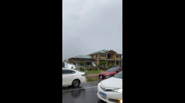 พายุโนรู ทำเวียดนามฝนตหนัก บ้านเรือนเสียหาย-สั่งอพยพประชาชนหลายแสนคน