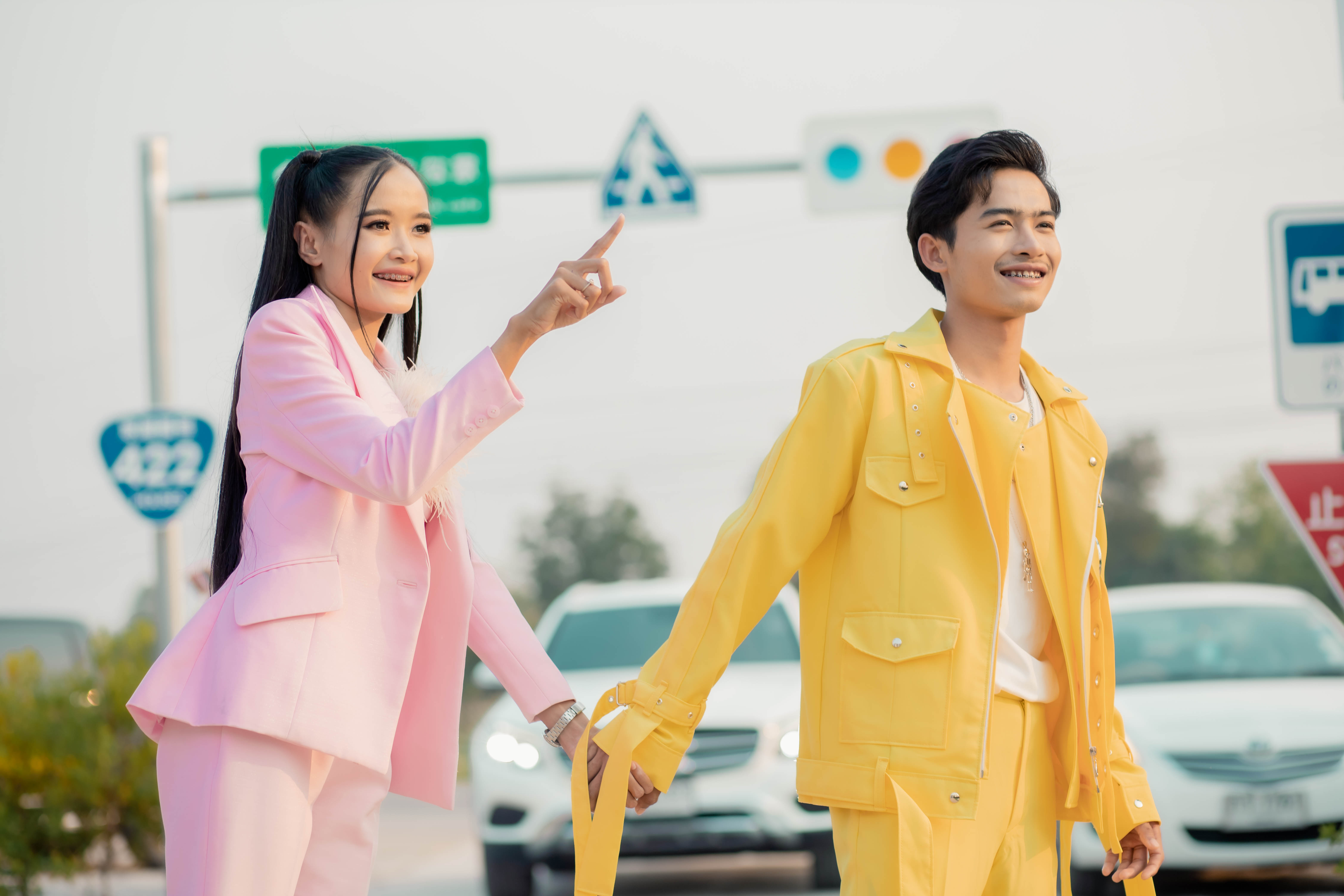 “แม็ค-เฟื่องฟ้า” ควงคู่ COVER เพลงไมโครเวฟ “แม็ค-เฟื่องฟ้า” ควงคู่ COVER เพลงไมโครเวฟ