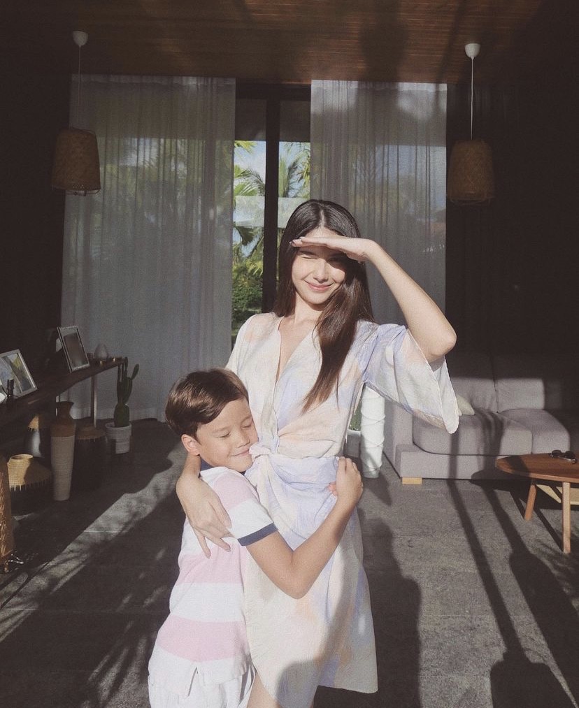 ซาร่า ตอบให้ชาวเน็ตถาม โควิดเบา น้องแม็กซ์เวลล์ ได้เจอแด๊ดดี้ ไมค์ หรือยัง? ซาร่า ตอบให้ชาวเน็ตถาม โควิดเบา น้องแม็กซ์เวลล์ ได้เจอแด๊ดดี้ ไมค์ หรือยัง?