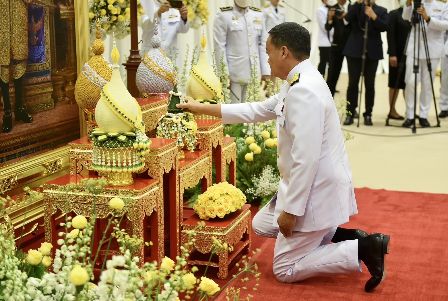 โปรดเกล้าฯ แต่งตั้ง เศรษฐา ทวีสิน ดำรงตำแหน่งนายกรัฐมนตรี คนที่ 30 