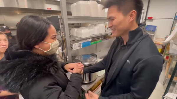  ไมค์ ภิรมย์พร จัดงานบายศรีสู่ขวัญ ต้อนรับลูกสาวกลับเมืองไทย (มีคลิป)