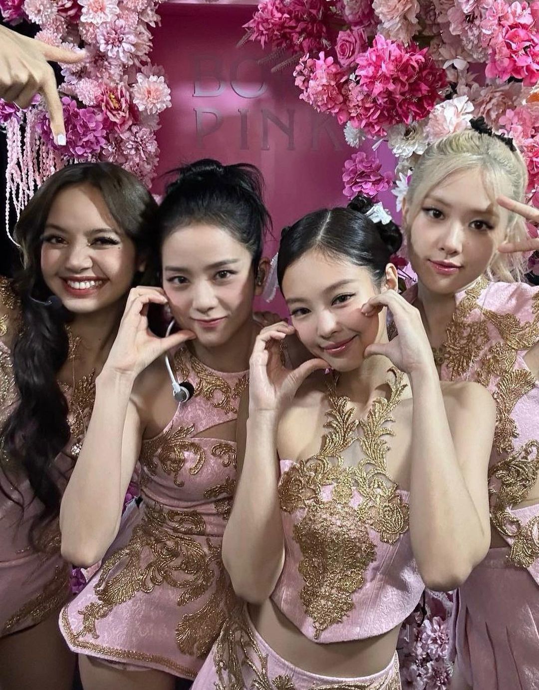 ฉลองเดบิวต์ 7 ปี!! แฟนๆ จับตาสัญญา BLACKPINK กับสังกัด วันที่ 8 เดือน 8 ฉลองเดบิวต์ 7 ปี!! แฟนๆ จับตาสัญญา BLACKPINK กับสังกัด วันที่ 8 เดือน 8