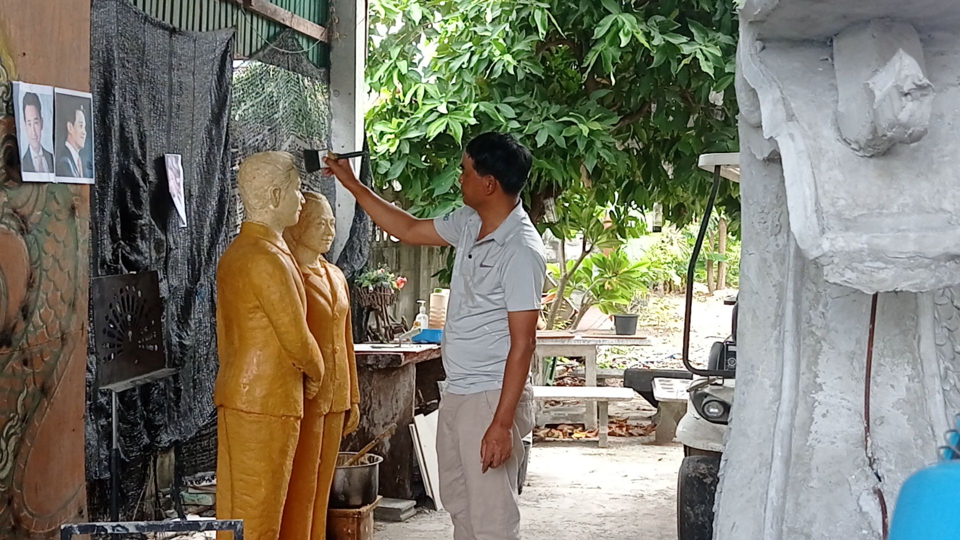 วันเข้าพรรษา 2566 โคราชแห่เทียนยิ่งใหญ่ เกาะกระแสโชว์หุ่น “พิธาจับมืออุ๊งอิ๊ง” วันเข้าพรรษา 2566 โคราชแห่เทียนยิ่งใหญ่ เกาะกระแสโชว์หุ่น “พิธาจับมืออุ๊งอิ๊ง”