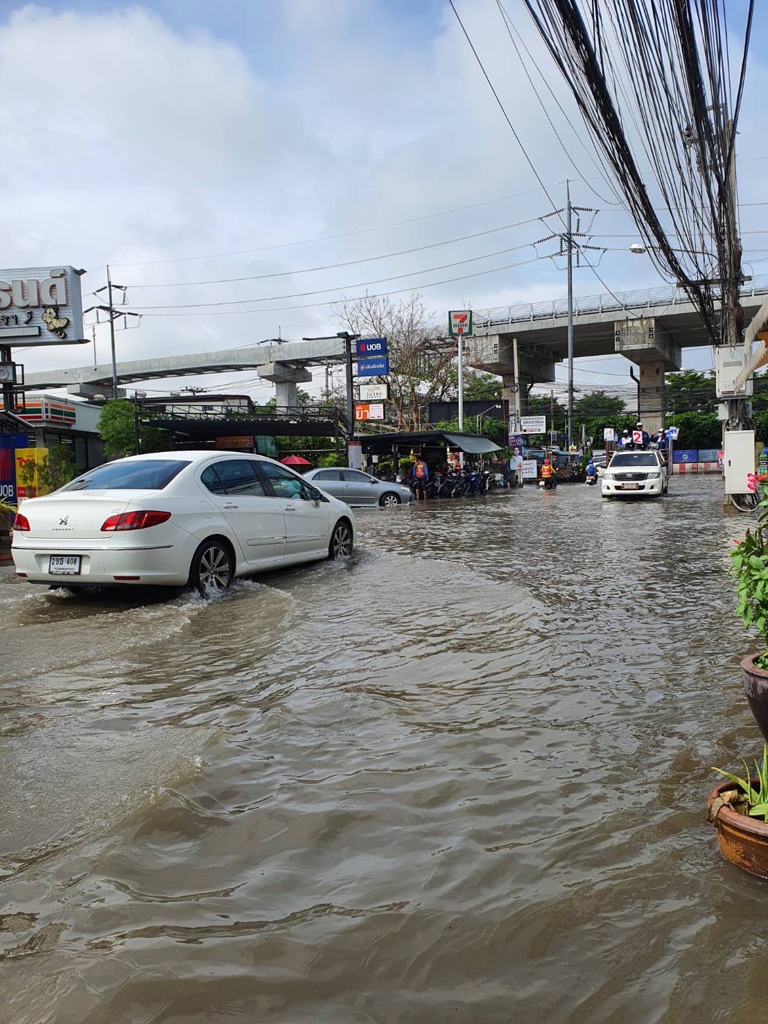 “ฝนมาตามนัด” เตือนจุดน้ำท่วมช่วงเย็น-ค่ำ