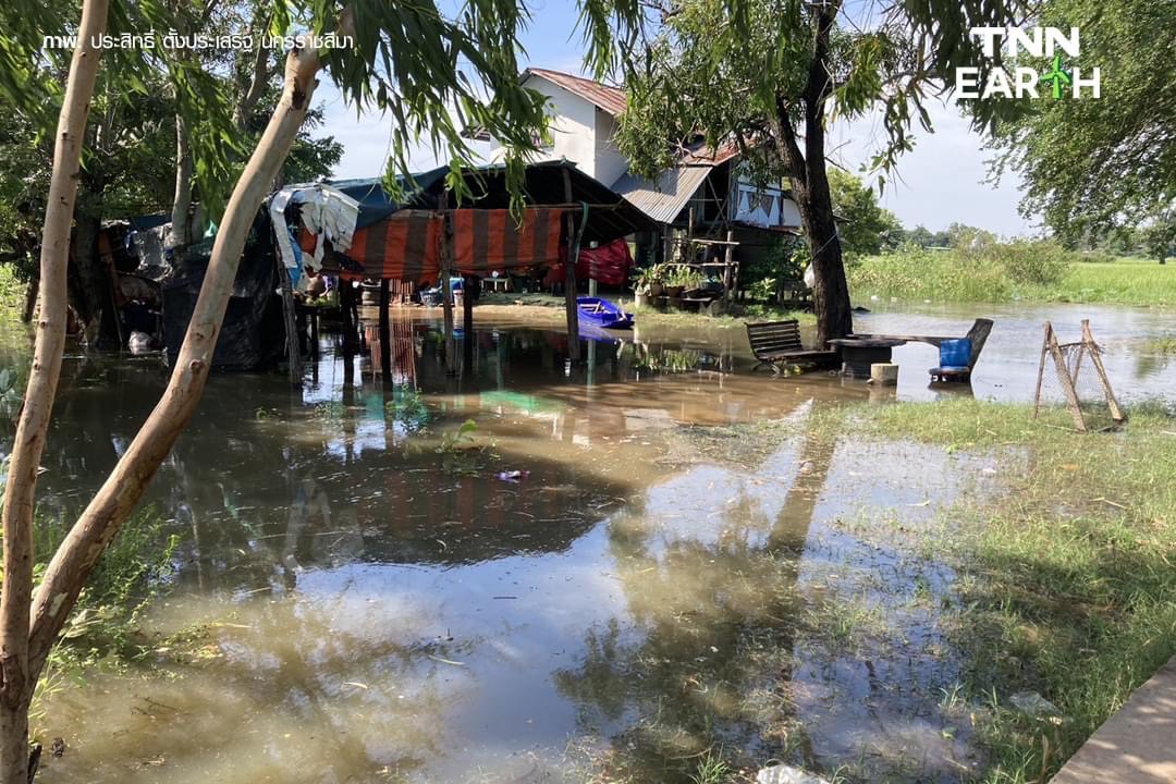 “ลำน้ำมูล” ล้นตลิ่ง ชาวบ้าน บ้านวังกุ่มเร่งเก็บของหนีน้ำ