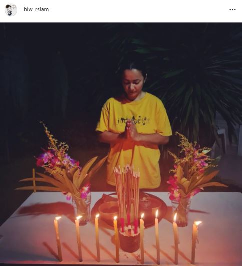เหล่าคนบันเทิง ไหว้พระราหู เสริมดวงชะตา ขอให้เฮงๆ ปังๆ 