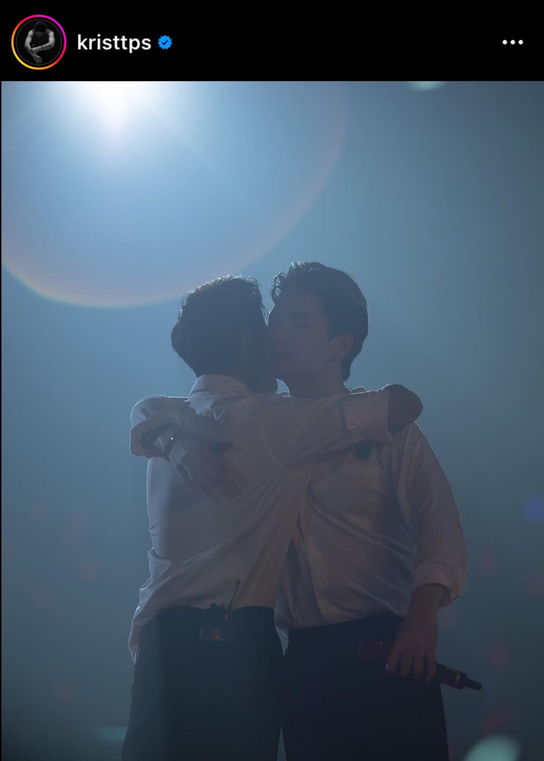 “คริส พีรวัส” เผยนาทีประกาศยุติเส้นทางคู่จิ้น “สิงโต ปราชญา” ยัน ชาวเน็ตเข้าใจดี “คริส พีรวัส” เผยนาทีประกาศยุติเส้นทางคู่จิ้น “สิงโต ปราชญา” ยัน ชาวเน็ตเข้าใจดี