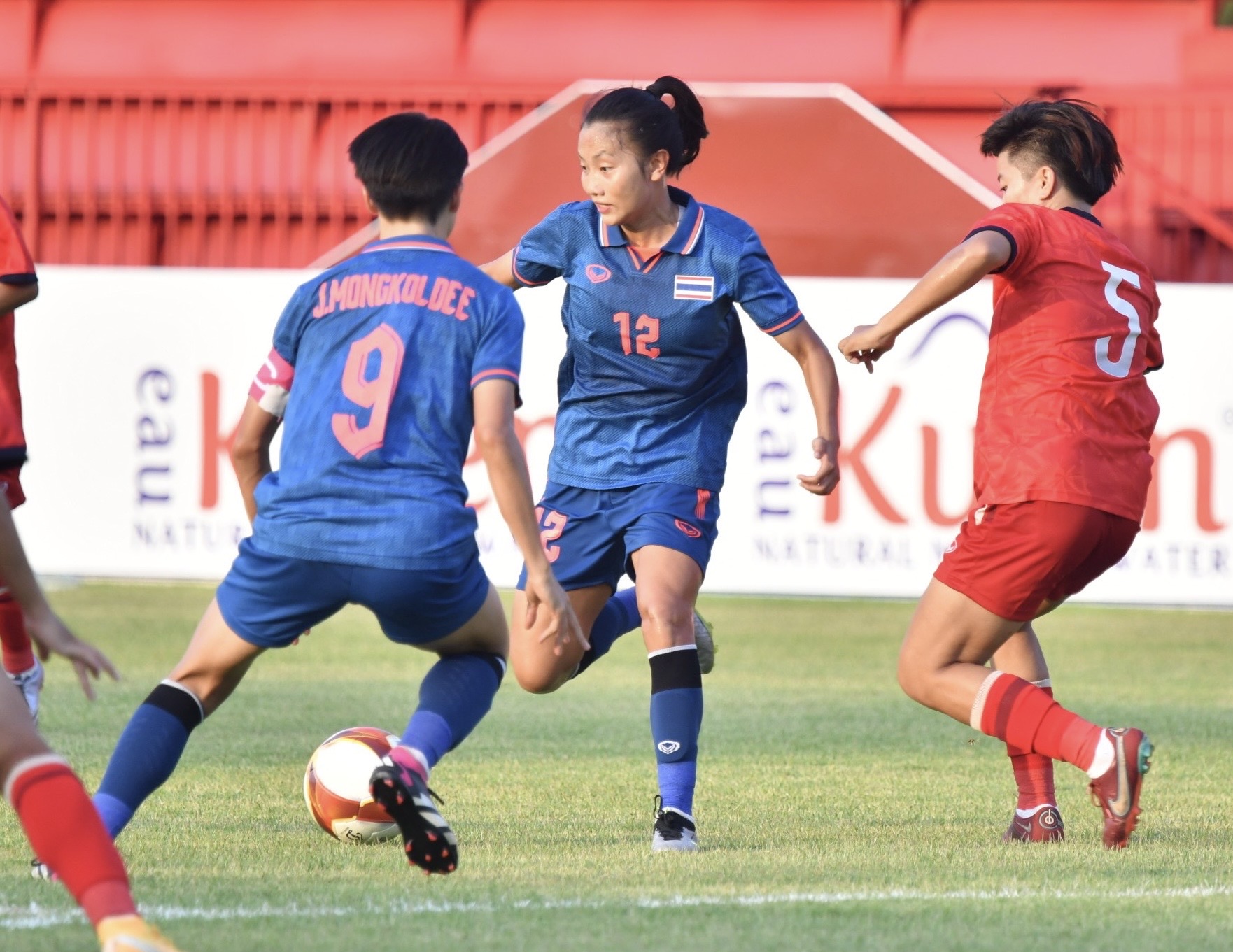 ผลฟุตบอลหญิง ซีเกมส์ 2023 รอบแบ่งกลุ่ม นัดที่สอง ไทย พบ ลาว ผลฟุตบอลหญิง ซีเกมส์ 2023 รอบแบ่งกลุ่ม นัดที่สอง ไทย พบ ลาว