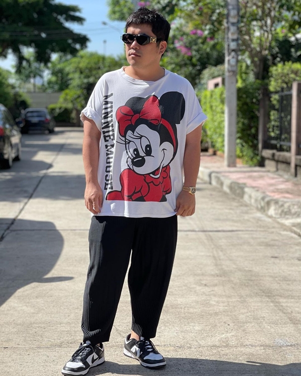 แจ๊ค แฟนฉัน ทำบุญบริจาคสิ่งของ และ โทรศัพท์ 100 เครื่องให้ รพ.บุษราคัม แจ๊ค แฟนฉัน ทำบุญบริจาคสิ่งของ และ โทรศัพท์ 100 เครื่องให้ รพ.บุษราคัม