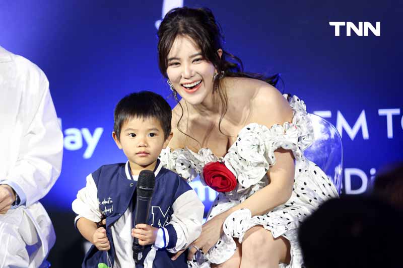“แม่ก้อย” ควง “น้องทะเล” อวดความน่ารักออกงานคู่ครั้งแรก “แม่ก้อย” ควง “น้องทะเล” อวดความน่ารักออกงานคู่ครั้งแรก