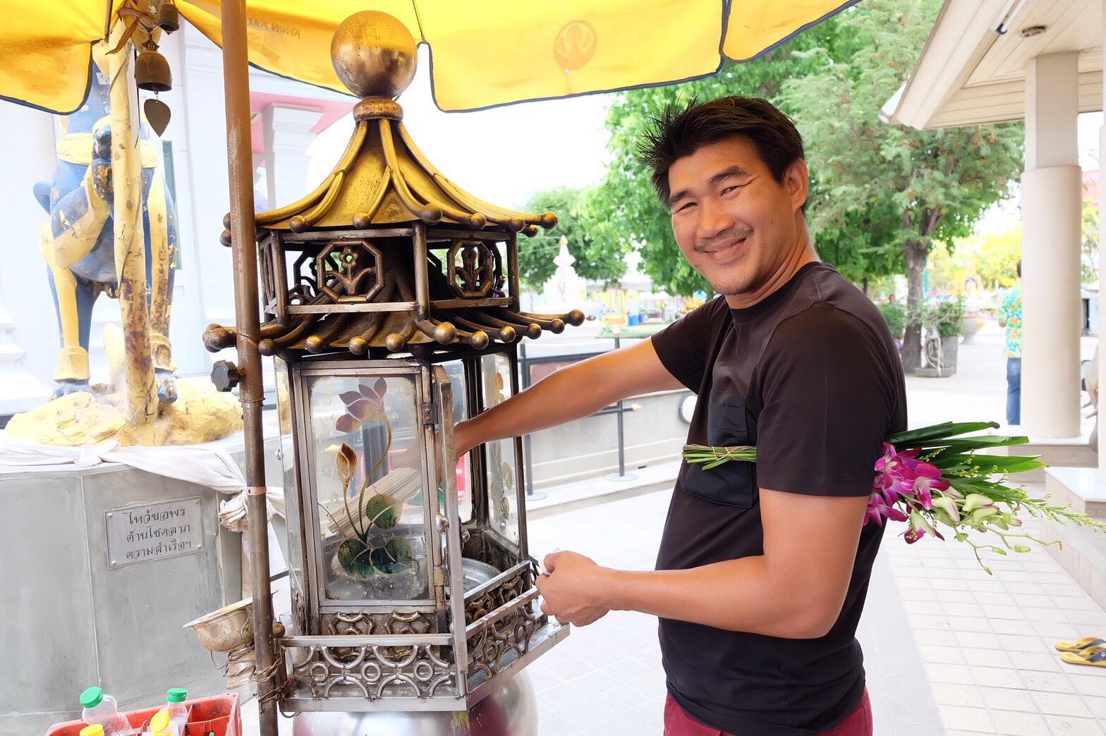“สมรักษ์” โดนหลอก! หลังคู่กรณีจ่ายเช็คเด้ง (คลิป) “สมรักษ์” โดนหลอก! หลังคู่กรณีจ่ายเช็คเด้ง (คลิป)