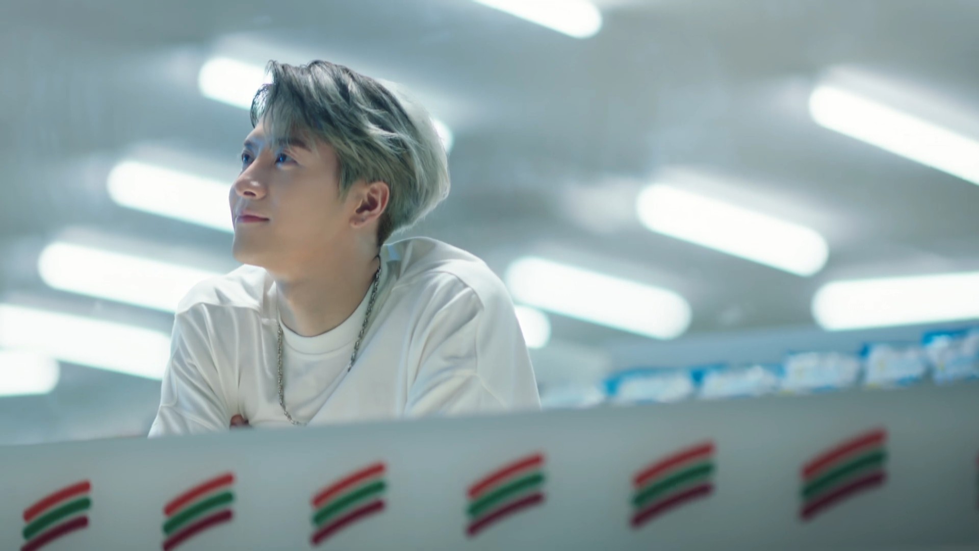 แจ็คสัน หวัง หลงรักเมืองไทย  พรีเซนเตอร์คนใหม่ 7-Eleven
