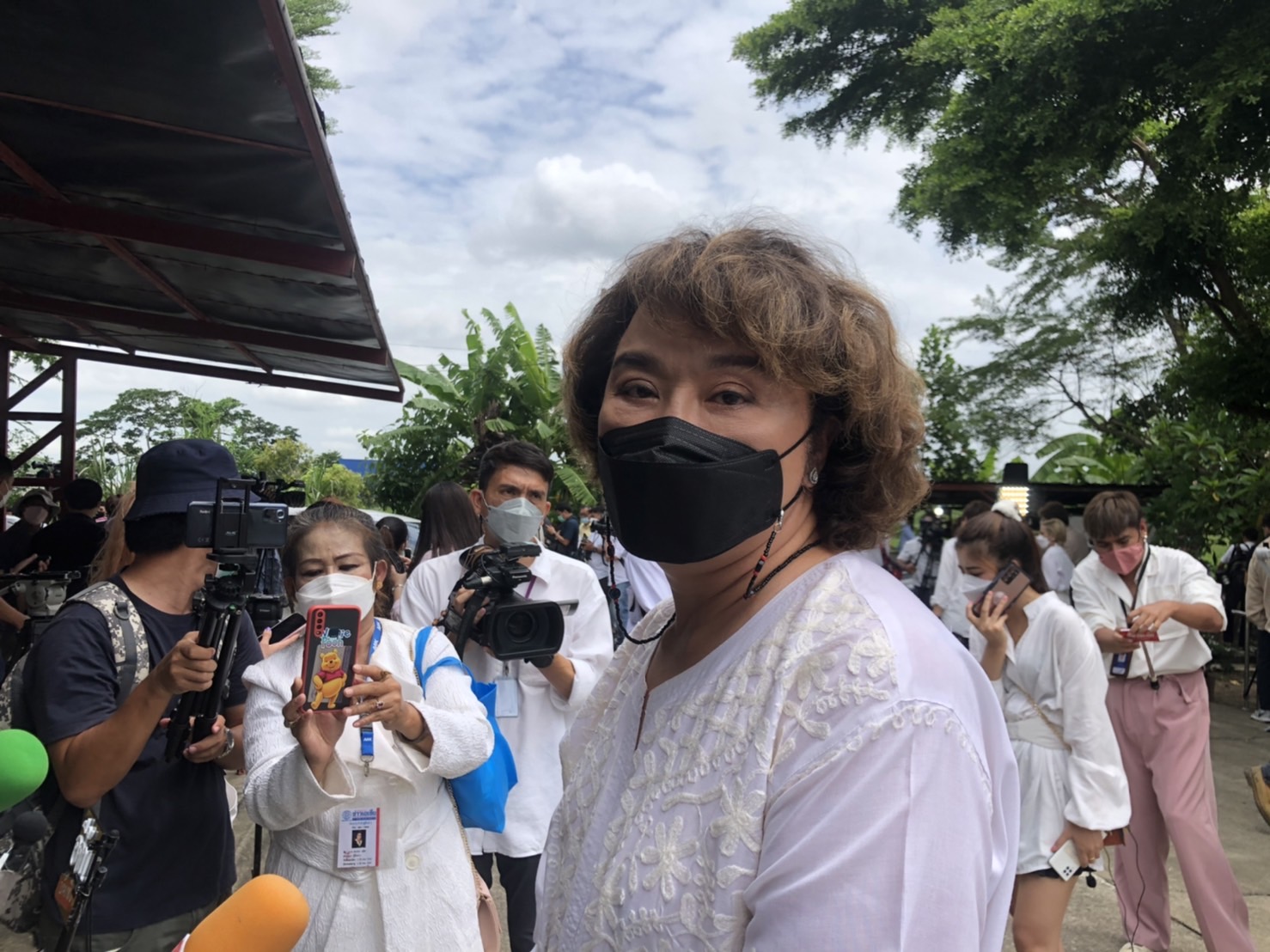 ต่อย ดายศ - อ้วน รีเทิร์น - โม อมีนา ร่วมพิธีฌาปนกิจ แตงโม นิดา