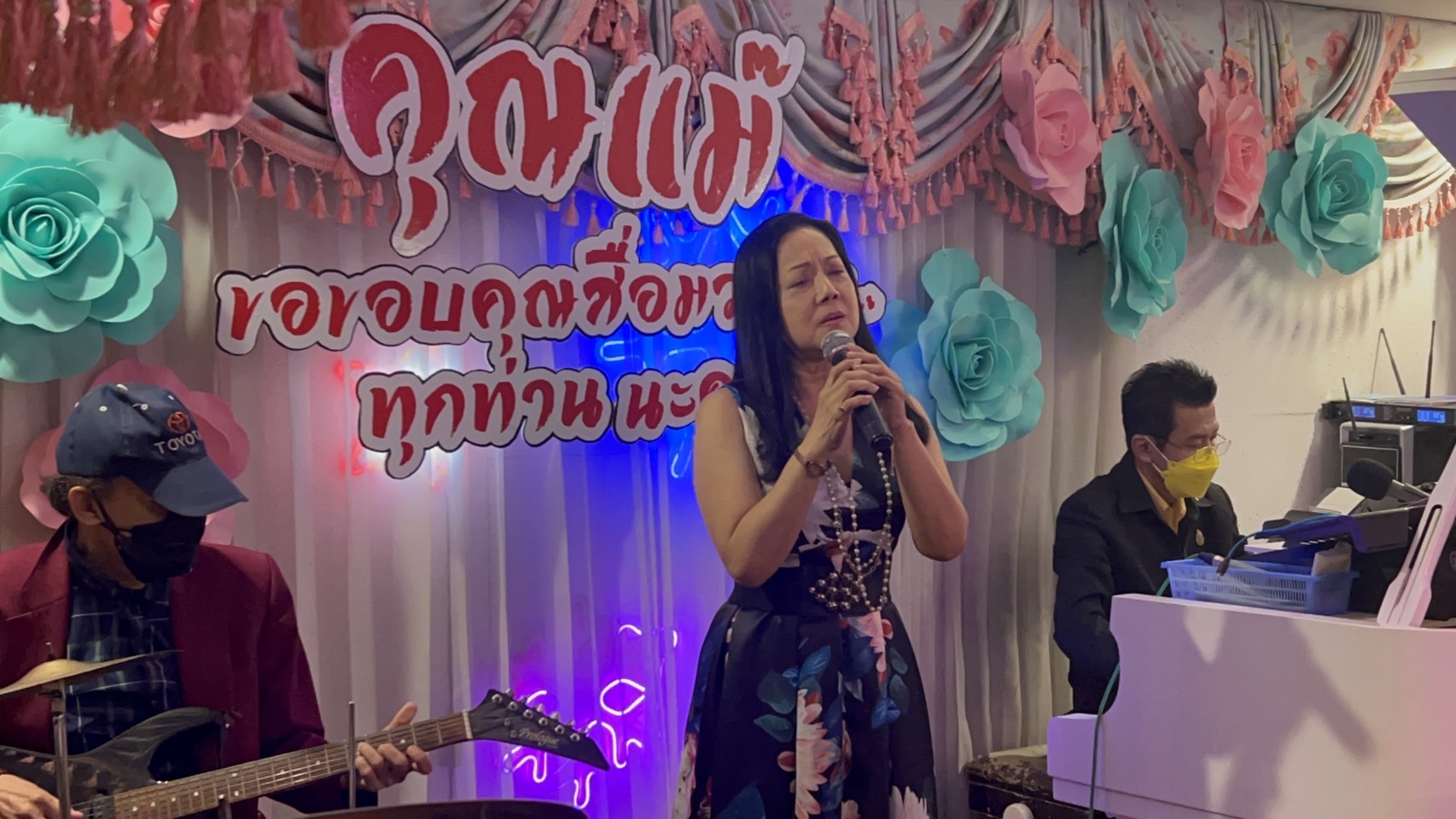 เปิดคำอวยพร ปอ-โรเบิร์ต ในวันเกิด คุณแม่แตงโม เผยดีใจที่เห็นเราสองคนเป็นลูก