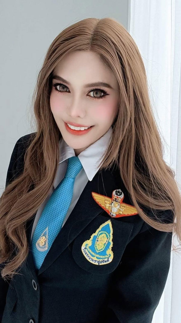 รู้จัก หมอเกศกมล สว. หญิงเก่ง โปรไฟล์ไม่ธรรมดา กับดรามาวุฒิการศึกษา รู้จัก หมอเกศกมล สว. หญิงเก่ง โปรไฟล์ไม่ธรรมดา กับดรามาวุฒิการศึกษา