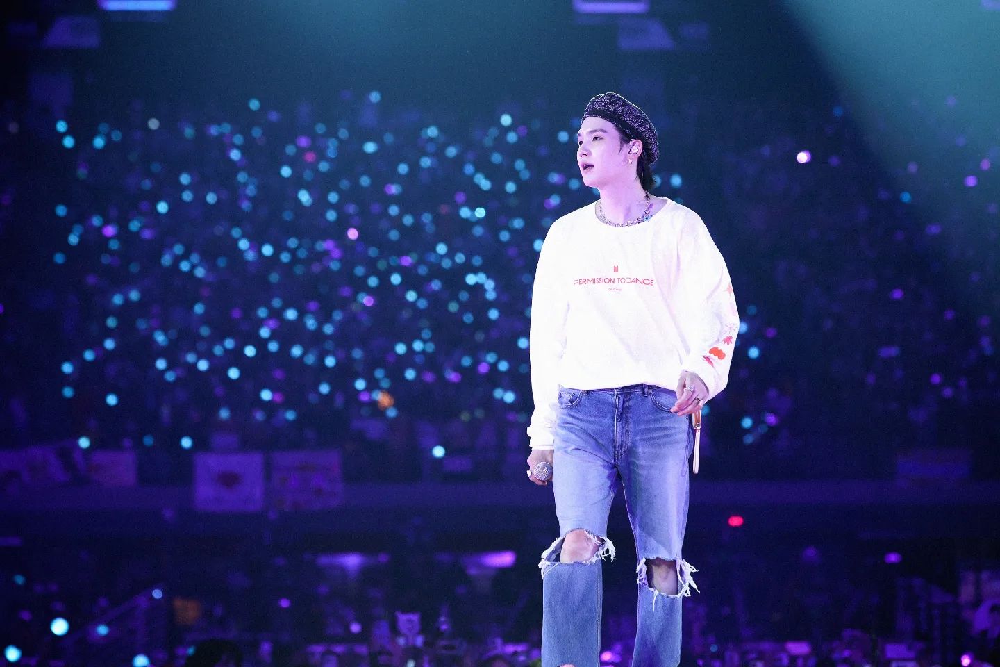 อาร์มมี่ไทยวอร์มนิ้วรอ ราคาบัตรคอนเสิร์ตเดี่ยว SUGA BTS ในไทย น่ารักน่าคบหา