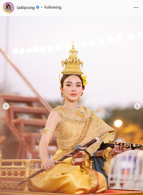 สวยสะกดทุกสายตา! เหล่าคนดังแปลงโฉมเป็น นางกิริณีเทวี สวยสะกดทุกสายตา! เหล่าคนดังแปลงโฉมเป็น นางกิริณีเทวี