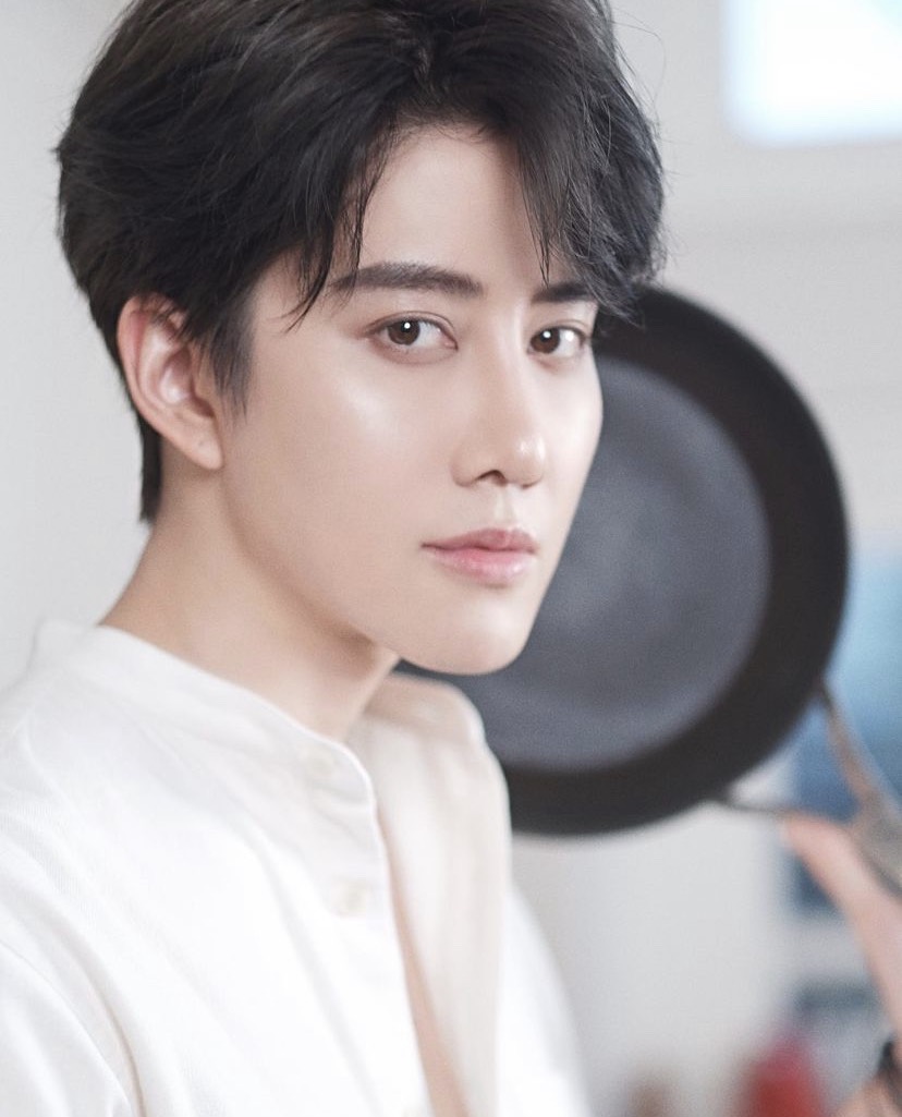 ไมค์ พิรัชต์ บริจาคถุงเก็บศพผู้เสียชีวิตจากโควิด-19 ให้องค์กรทำดี ไมค์ พิรัชต์ บริจาคถุงเก็บศพผู้เสียชีวิตจากโควิด-19 ให้องค์กรทำดี