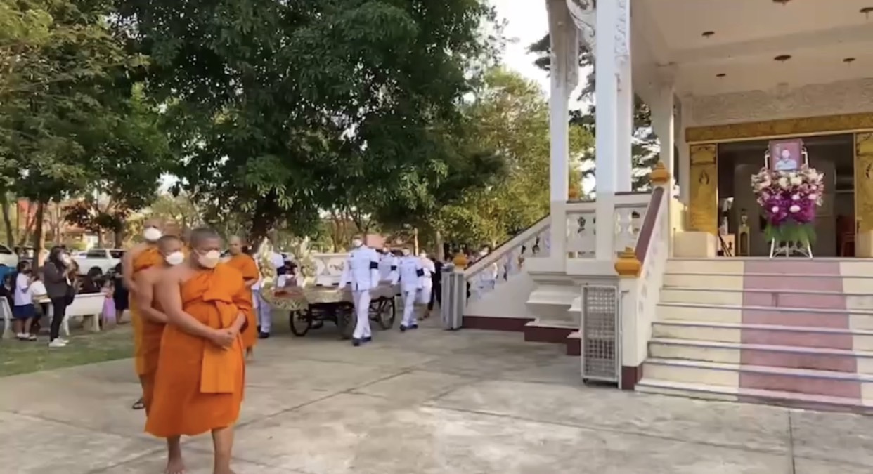 เปิดภาพพระราชเพลิงศพ หมอแชมป์ อย่างสมเกียรติ