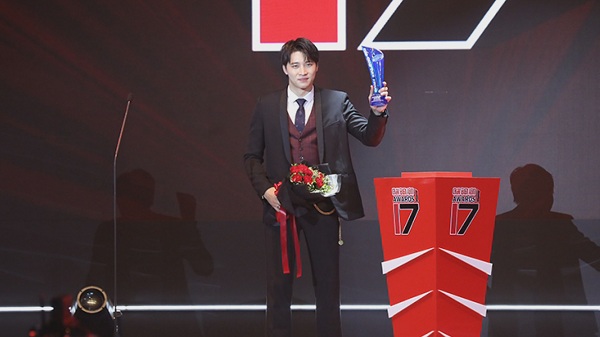 ประกาศผลรางวัล คมชัดลึกอวอร์ด ครั้งที่17  (มีคลิป)