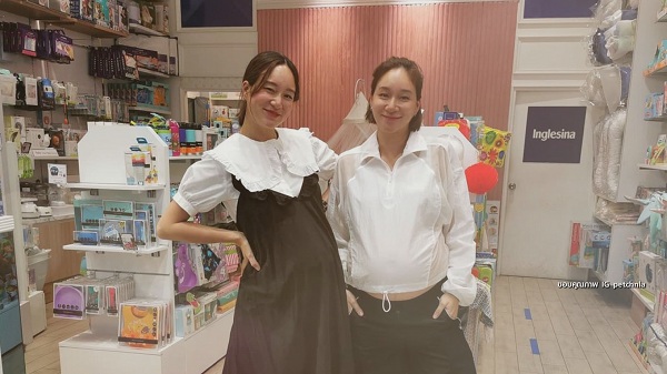 “พลอย รัตน์รัตน์” เตรียมคลอดลูกชายคนที่ 3 (มีคลิป) “พลอย รัตน์รัตน์” เตรียมคลอดลูกชายคนที่ 3 (มีคลิป)