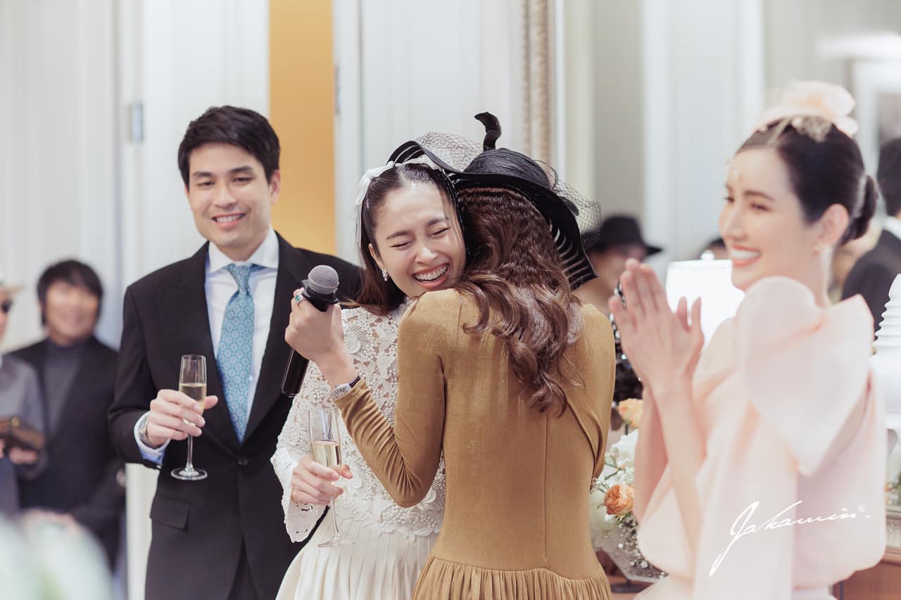 จัดเต็มบรรยากาศปาร์ตี้สละโสด ปอย-โอ๊ค จัดเต็มบรรยากาศปาร์ตี้สละโสด ปอย-โอ๊ค