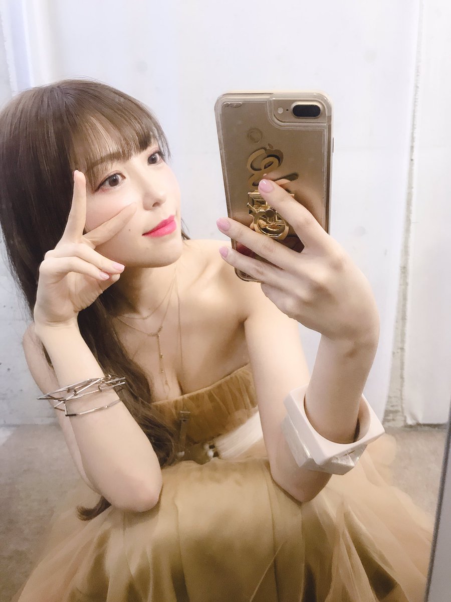 แฟนๆสุดช็อก!! 'คุโรซากิ มาอง' นักร้องเพลงอนิเมะสาวสวย เสียชีวิตวัย35ปี แฟนๆสุดช็อก!! 'คุโรซากิ มาอง' นักร้องเพลงอนิเมะสาวสวย เสียชีวิตวัย35ปี
