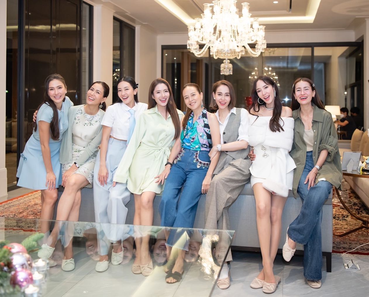 “มาดามแป้ง” รวมตัวนางฟ้าจัดปาร์ตี้ “ต่อ-แอฟ” คว้ารางวัลใหญ่ (มีคลิป)