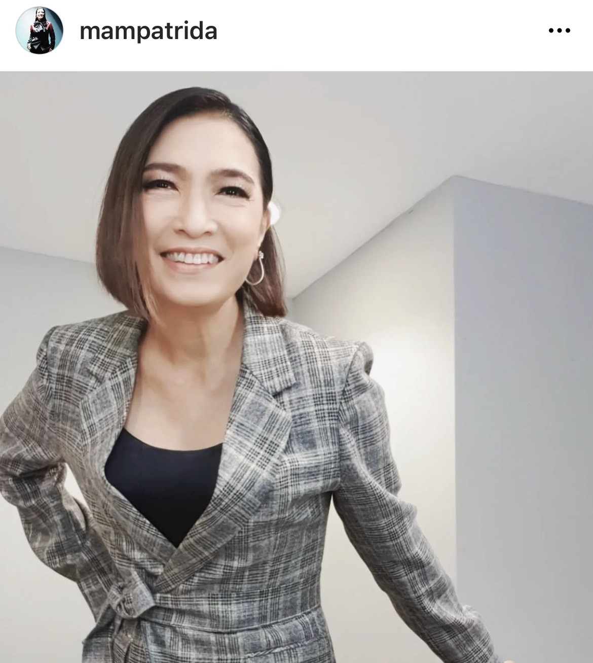 เปิดใจ แหม่ม พัชริดา เจ้าของเสียงร้อง รักมิใช่ดวงดาวเมื่อพราวแสง ไวรัลสุดฮิตในโซเชียล!! เปิดใจ แหม่ม พัชริดา เจ้าของเสียงร้อง รักมิใช่ดวงดาวเมื่อพราวแสง ไวรัลสุดฮิตในโซเชียล!!