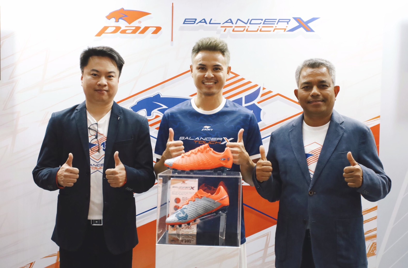 'ธีราทร' ขึ้นแท่นพรีเซนเตอร์คนใหม่แบรนด์รองเท้ากีฬาชั้นนำของประเทศ