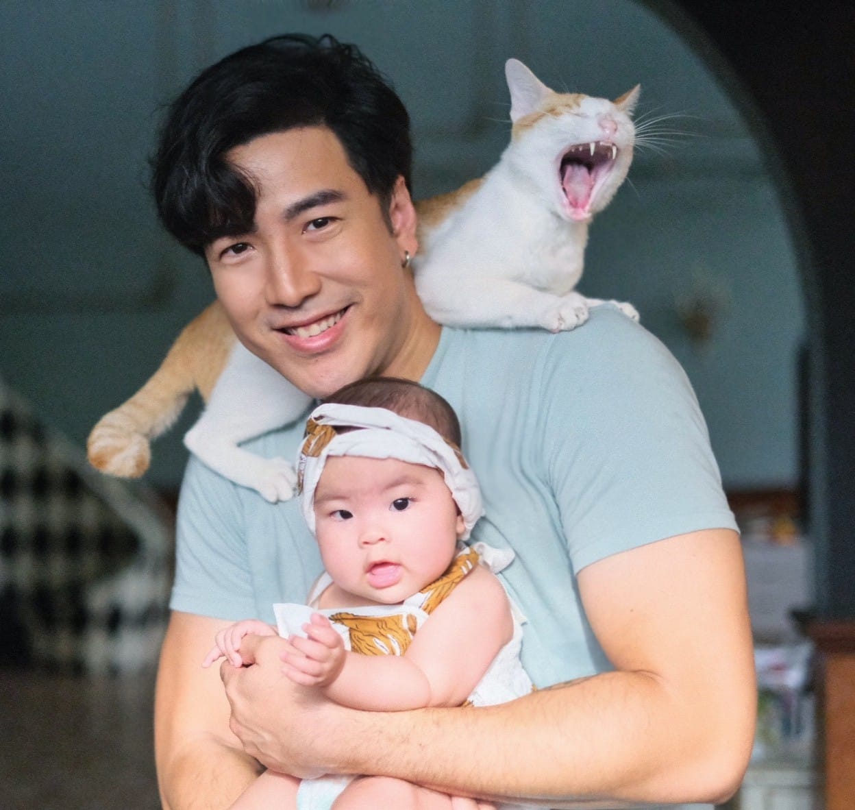 โย่ง อาร์แชร์ ให้ข้อคิดเกี่ยวกับการนั่งคาร์ซีท ห่วงความปลอดภัยบนท้องถนน โย่ง อาร์แชร์ ให้ข้อคิดเกี่ยวกับการนั่งคาร์ซีท ห่วงความปลอดภัยบนท้องถนน