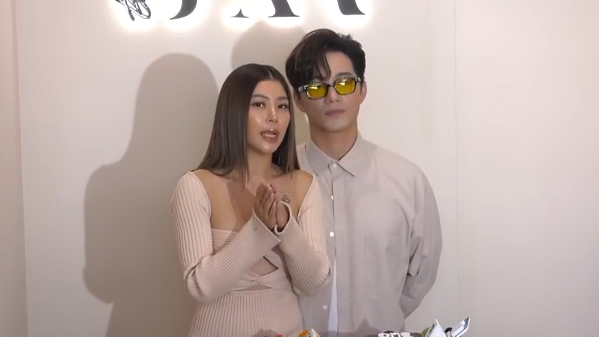กุ๊บกิ๊บ ควง บี้ ออกงานคู่รอบ 1 ปี เผยไม่อยากให้ทำงานหนัก กุ๊บกิ๊บ ควง บี้ ออกงานคู่รอบ 1 ปี เผยไม่อยากให้ทำงานหนัก