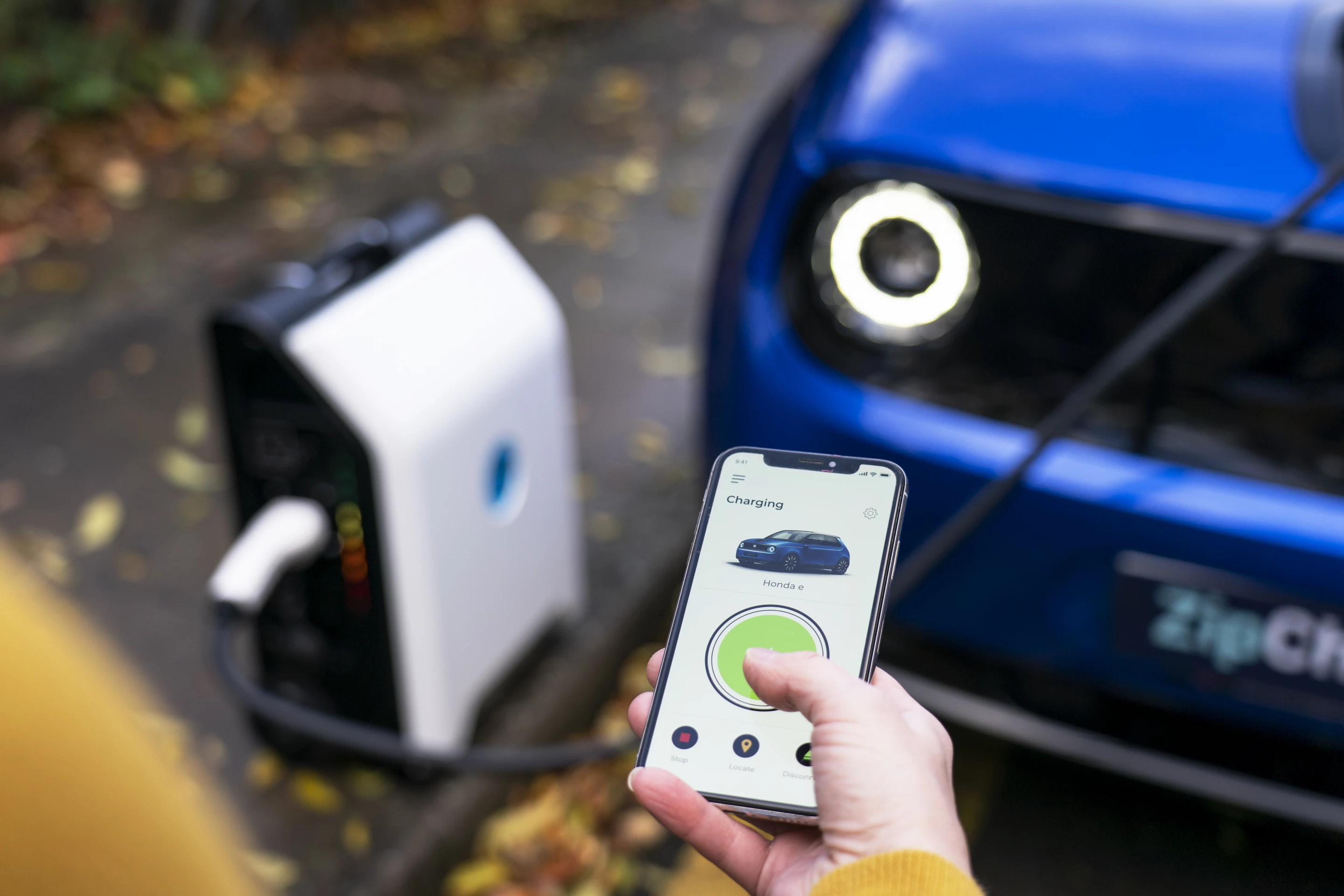 ZipCharge ที่ชาร์จรถ EV ไซส์กระเป๋า พกสะดวก ชาร์จได้ทุกที่! ZipCharge ที่ชาร์จรถ EV ไซส์กระเป๋า พกสะดวก ชาร์จได้ทุกที่!