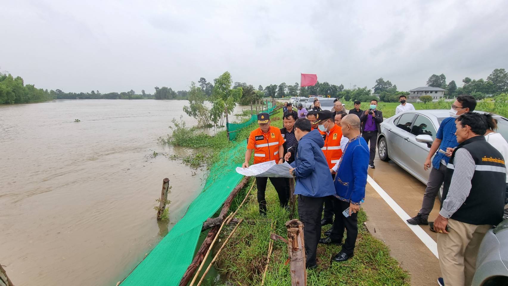 6 อ่างเก็บน้ำ จ.กาฬสินธ์ุ ล้นแล้ว! สั่งเฝ้าระวังรับมือ พายุโนรู ขั้นสูงสุด 6 อ่างเก็บน้ำ จ.กาฬสินธ์ุ ล้นแล้ว! สั่งเฝ้าระวังรับมือ พายุโนรู ขั้นสูงสุด