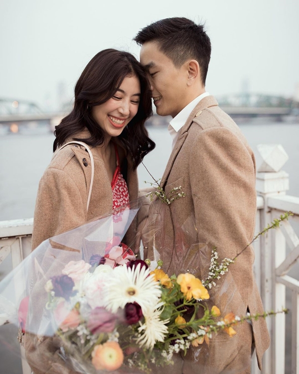 มิ้นต์ - ภูผา ควงกันบริจาคเลือด ช่วยเหลือผู้ป่วย ช่วงโควิด-19 